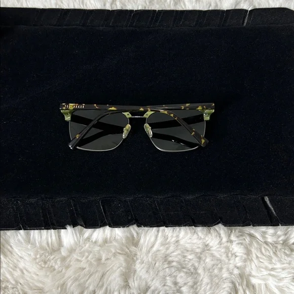 Ted Baker London Polarized Sunglasses TBM067 55/17 display picture 2